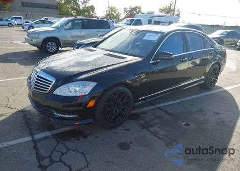 2012 Mercedes-Benz S 550 из США, поврежденный, VIN WDDNG7DB5CA428141
